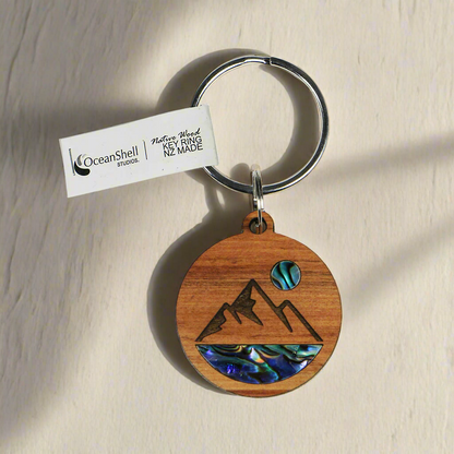 NKEYPRMV - Mountain View PAUA RIMU KEYRING - OCEAN SHELL STUDIOS