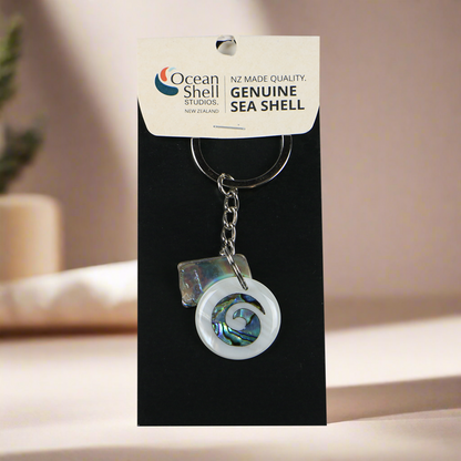 NKEYTPKO - SHELL PEICES PAUA & KORU PAUA KEYRING - OCEAN SHELL STUDIOS