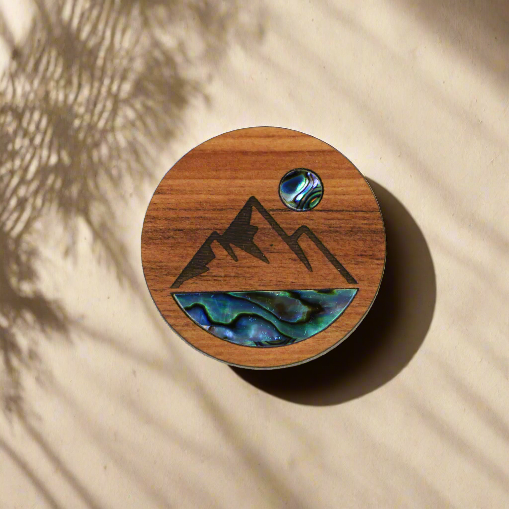NMAGPRMV - Mountain View PAUA RIMU MAGNET - OCEAN SHELL STUDIOS