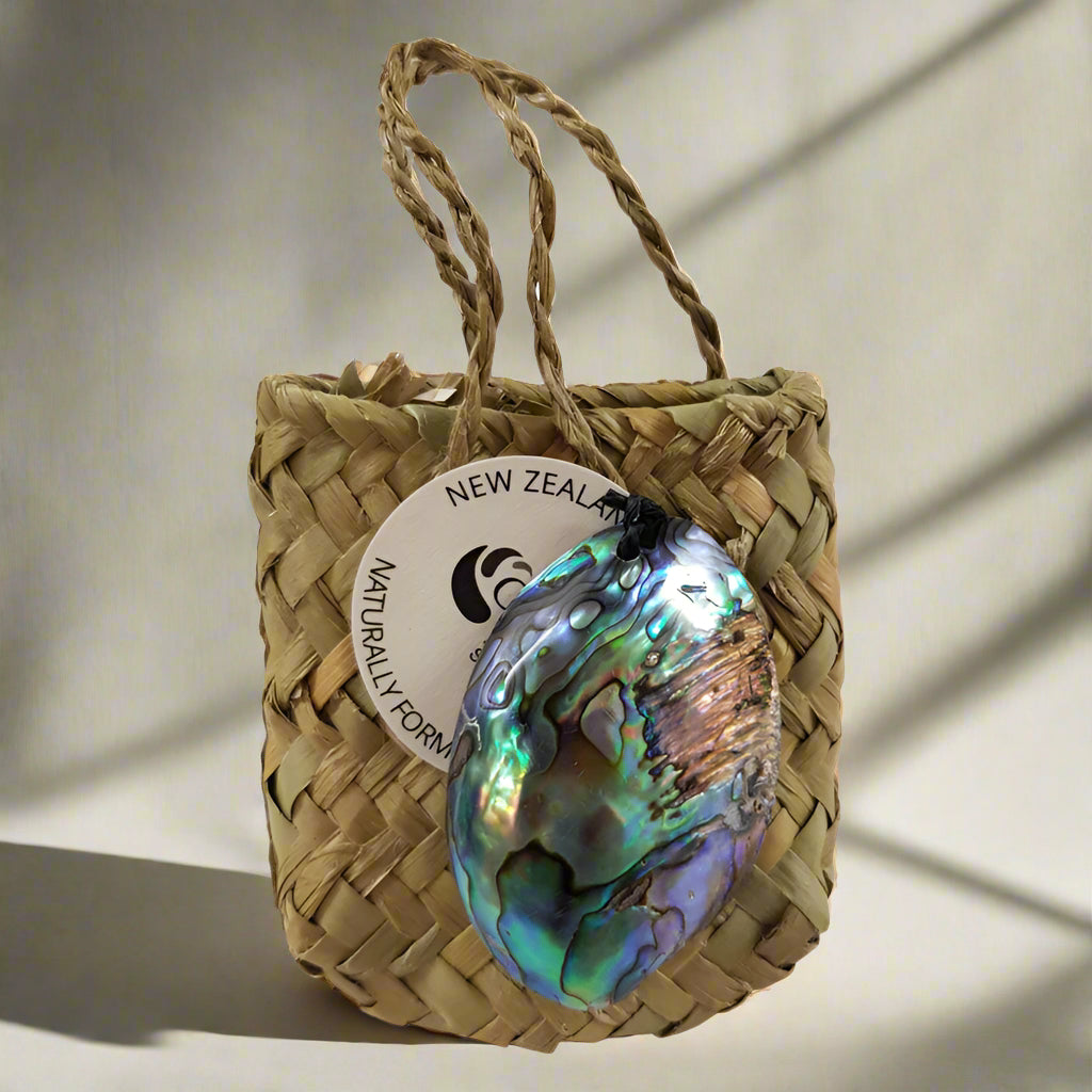 NPGK - PAUA GEM AND KETE BAG PAUA KETE BAGS - OCEAN SHELL STUDIOS