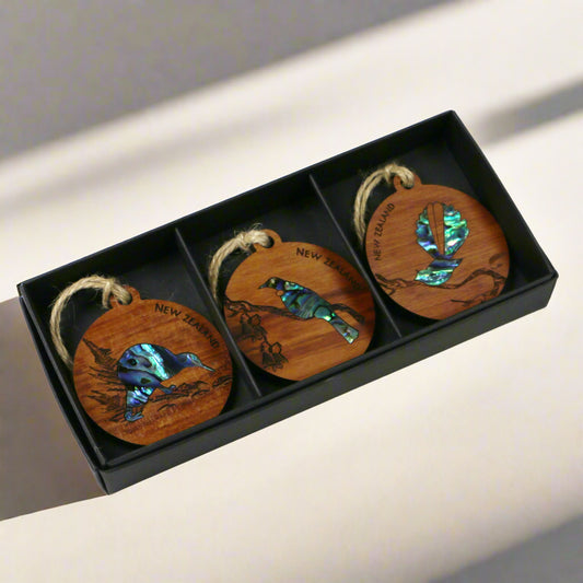 NPRDBTRIO_c4de5800-672f-48cd-a7b9-55a260d4356f - Bird Trio PAUA - RIMU DECORATION TRIO - OCEAN SHELL STUDIOS